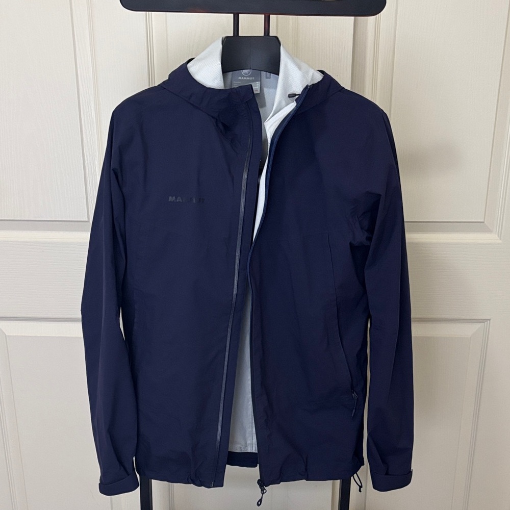 Mammut Dark Blue Raincoat for Men